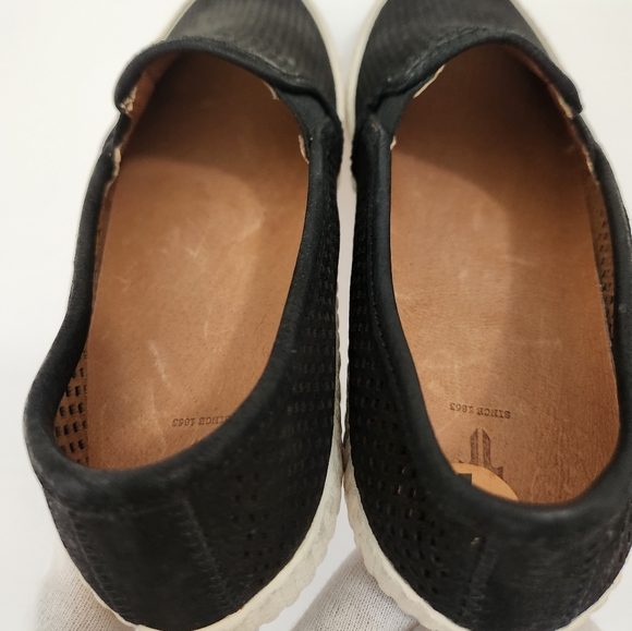 Frye perforated black white leather slip on sneaker - Picture 9 of 13